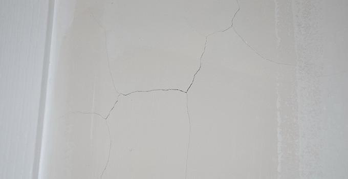 墻面開(kāi)裂 墻面開(kāi)裂