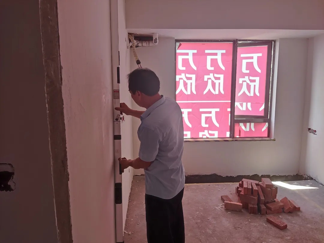 2.webp.jpg 2.webp.jpg